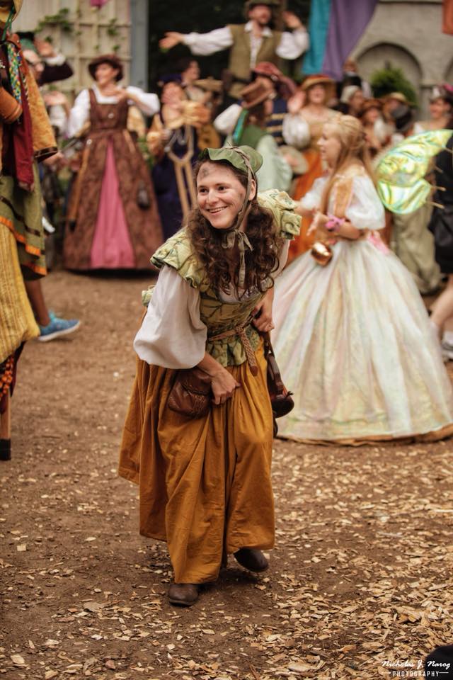 Cabbage the Peasant dancing at the Minnesota Renaissance Festival